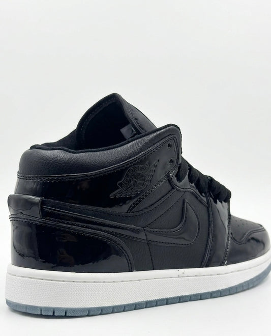 Air Jordan 1 Mid (SE Black Patent)